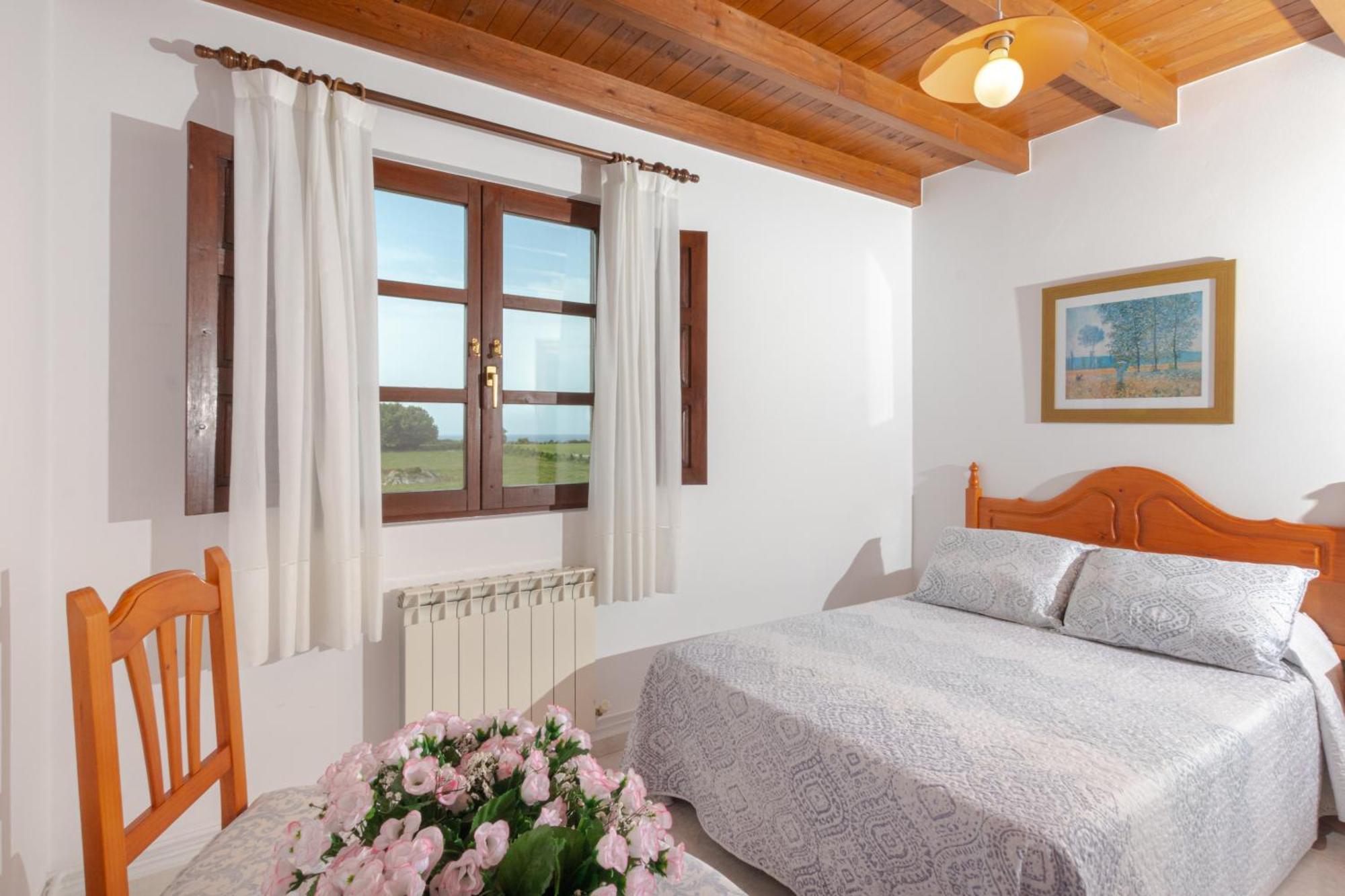 Apartamentos El Acebo Naves  Room photo